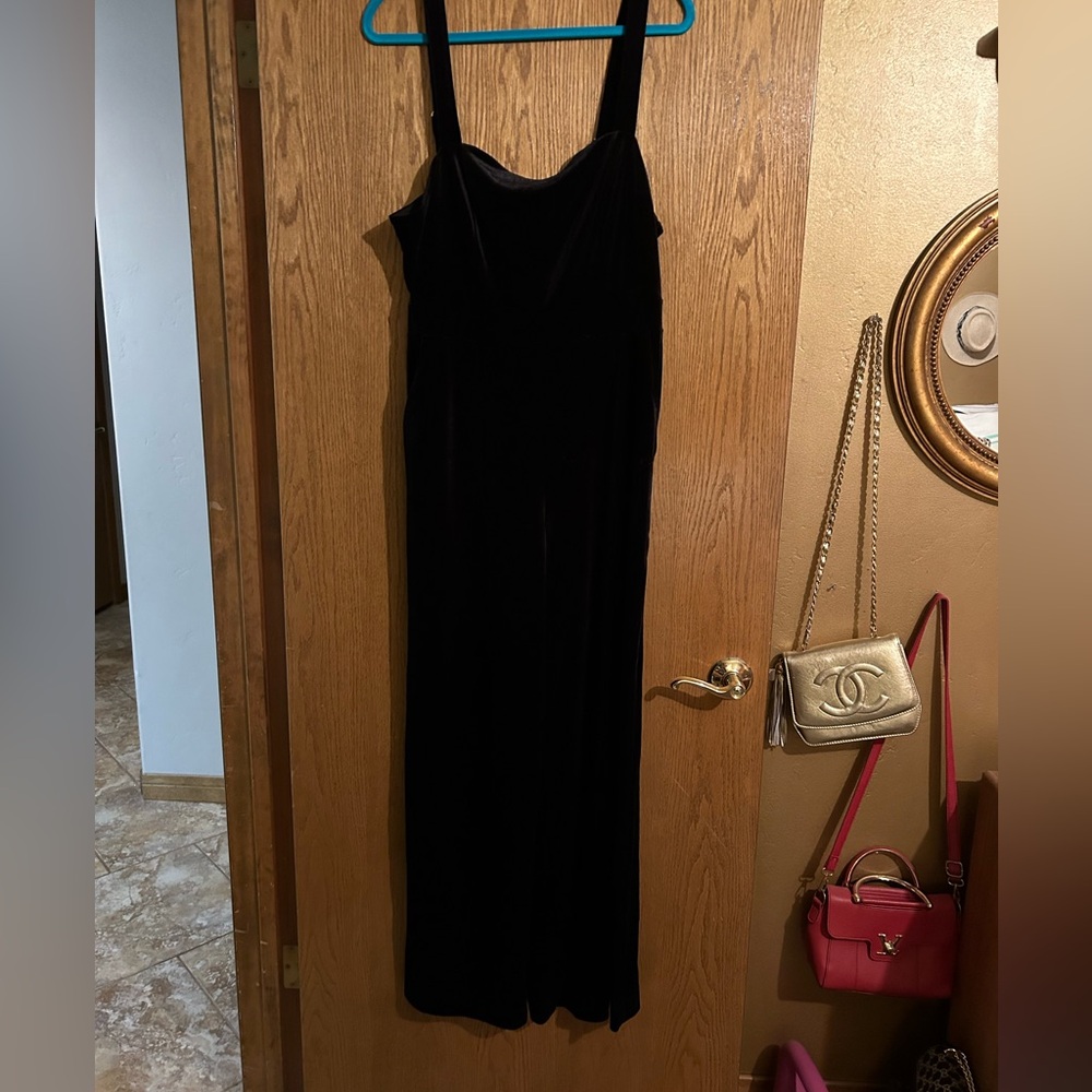 FOREVER 21 BLACK VELVET JUMPSUIT WITH GOLD HARDWARE